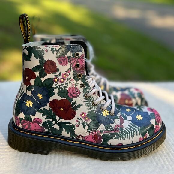 NEW Womens Size 5 Dr Martens 1460 English Garden Floral Lace Up Leather Boots - Picture 3 of 9